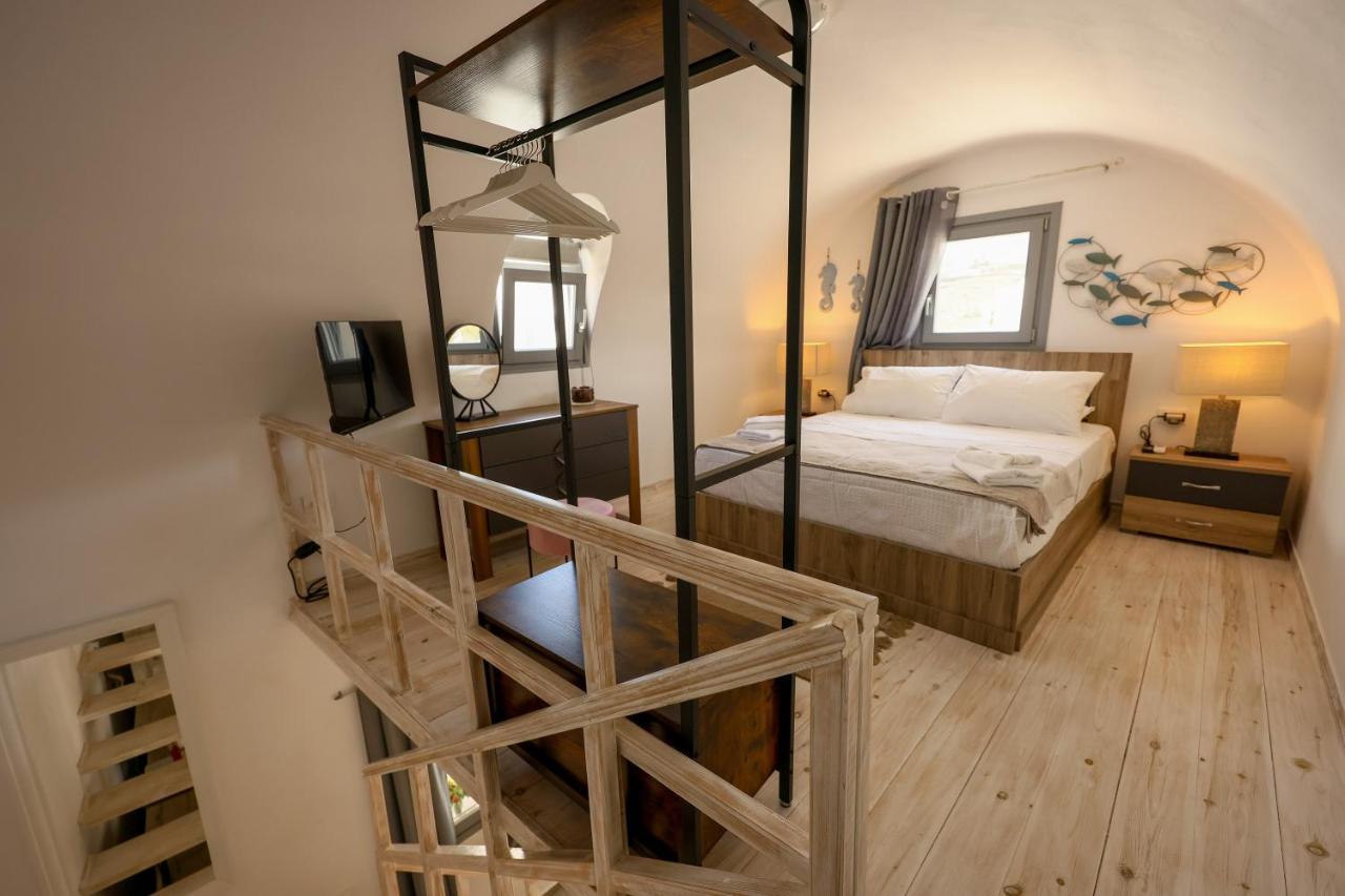 Misilia Santorini Cycladic House With Jacuzzi * Vothon