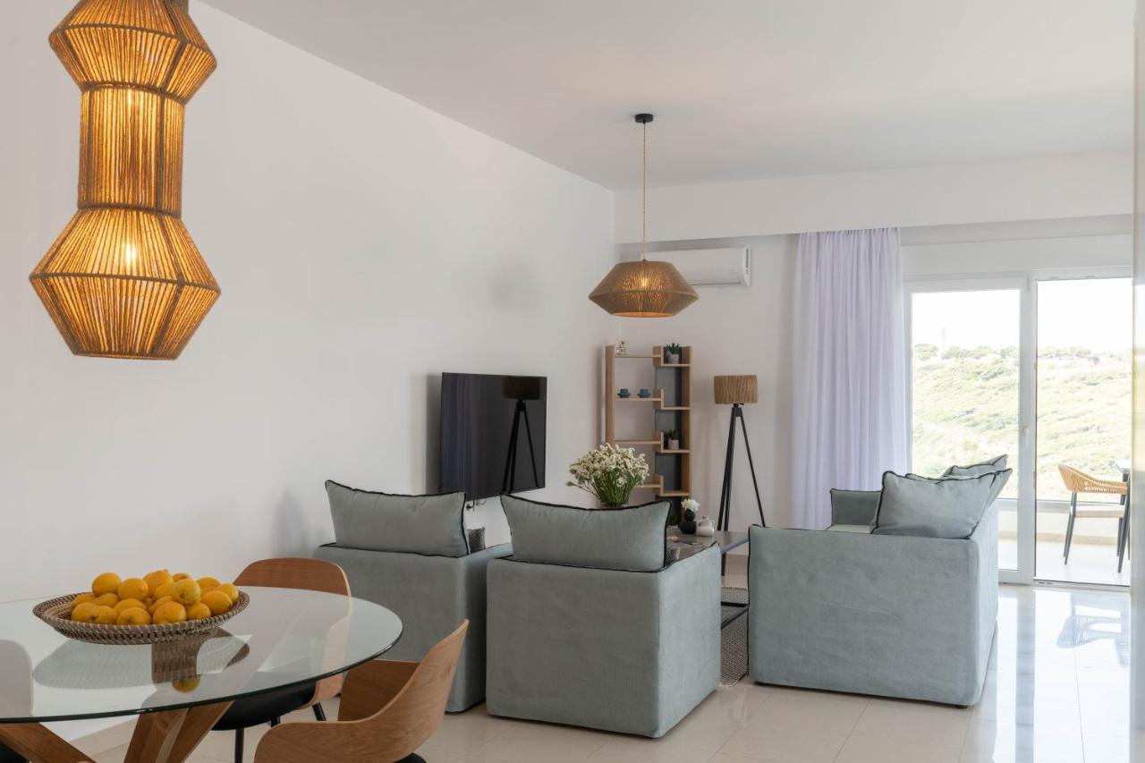 Island Hills Apartment *