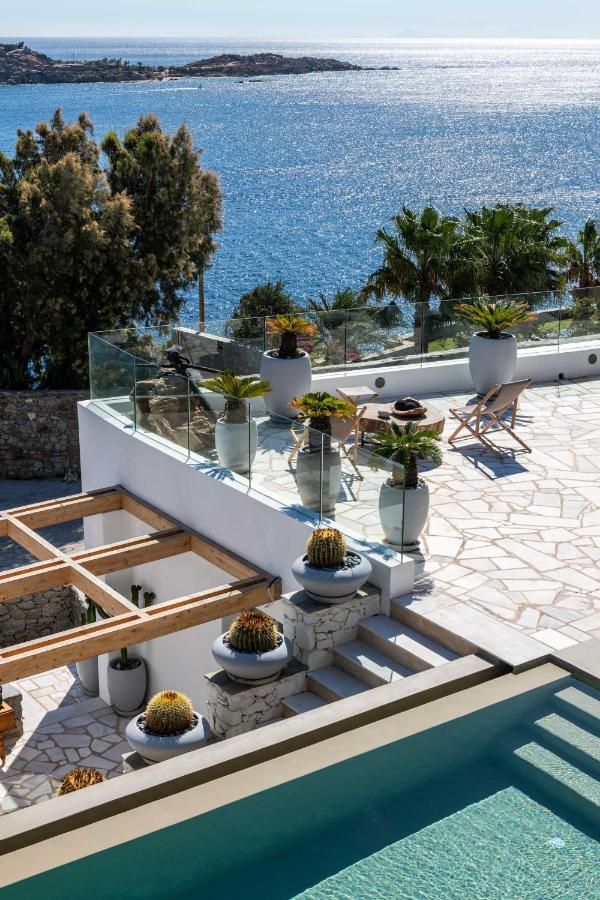 Lilium I * Psarou (Mykonos)