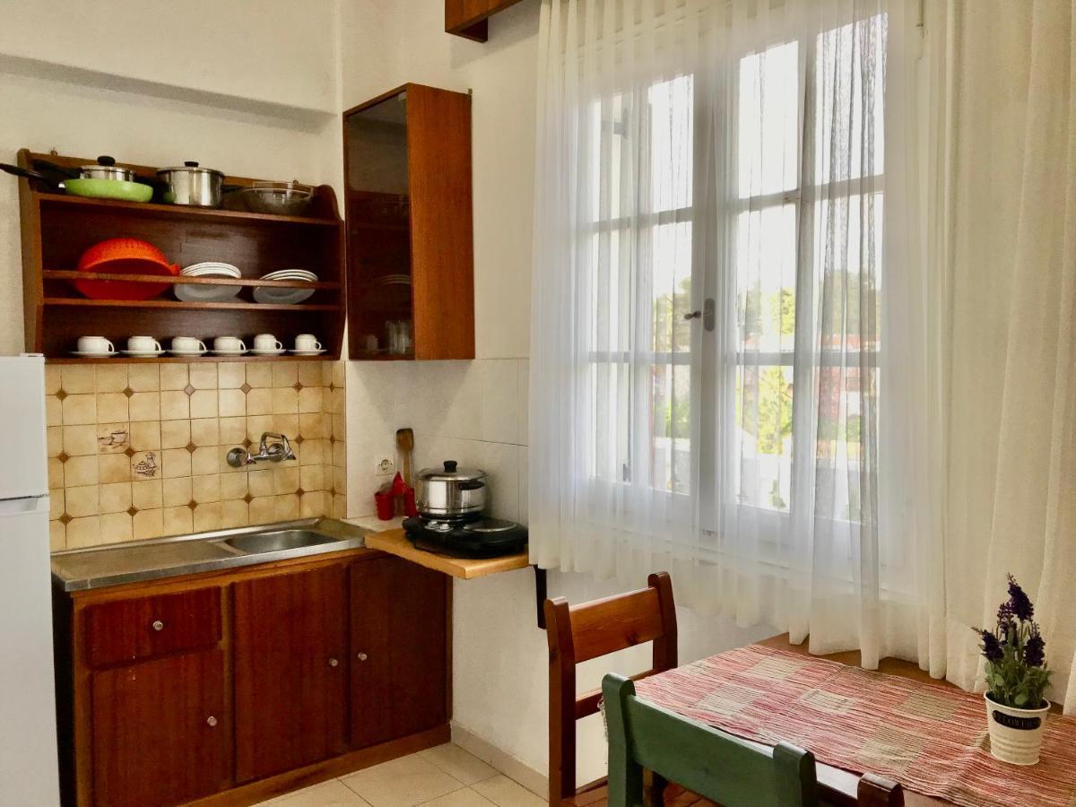 Aparthotel Dionysos 2*