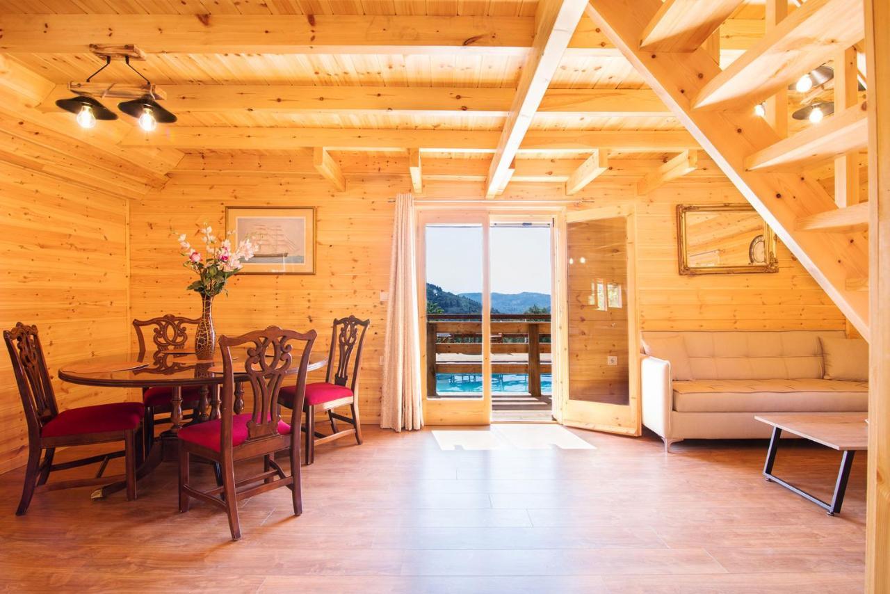 Holiday home Romantic Tree House