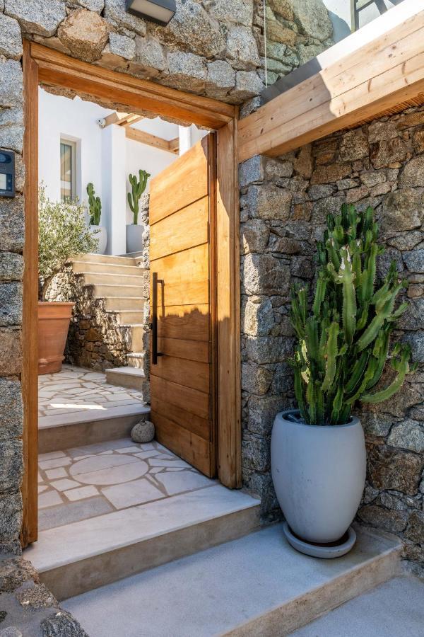 Lilium I * Psarou (Mykonos)