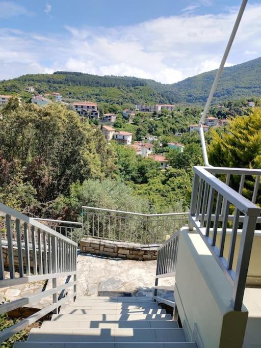Rhea Panorama Sea View House *