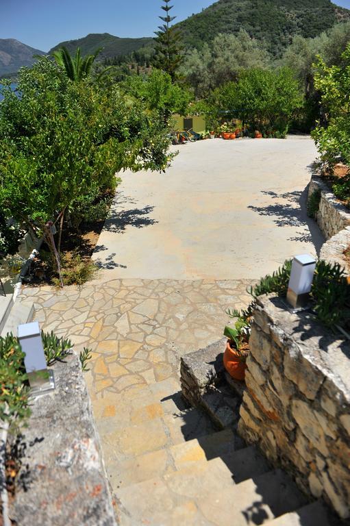 Vliho Bay & Apartment Geni (Lefkada)