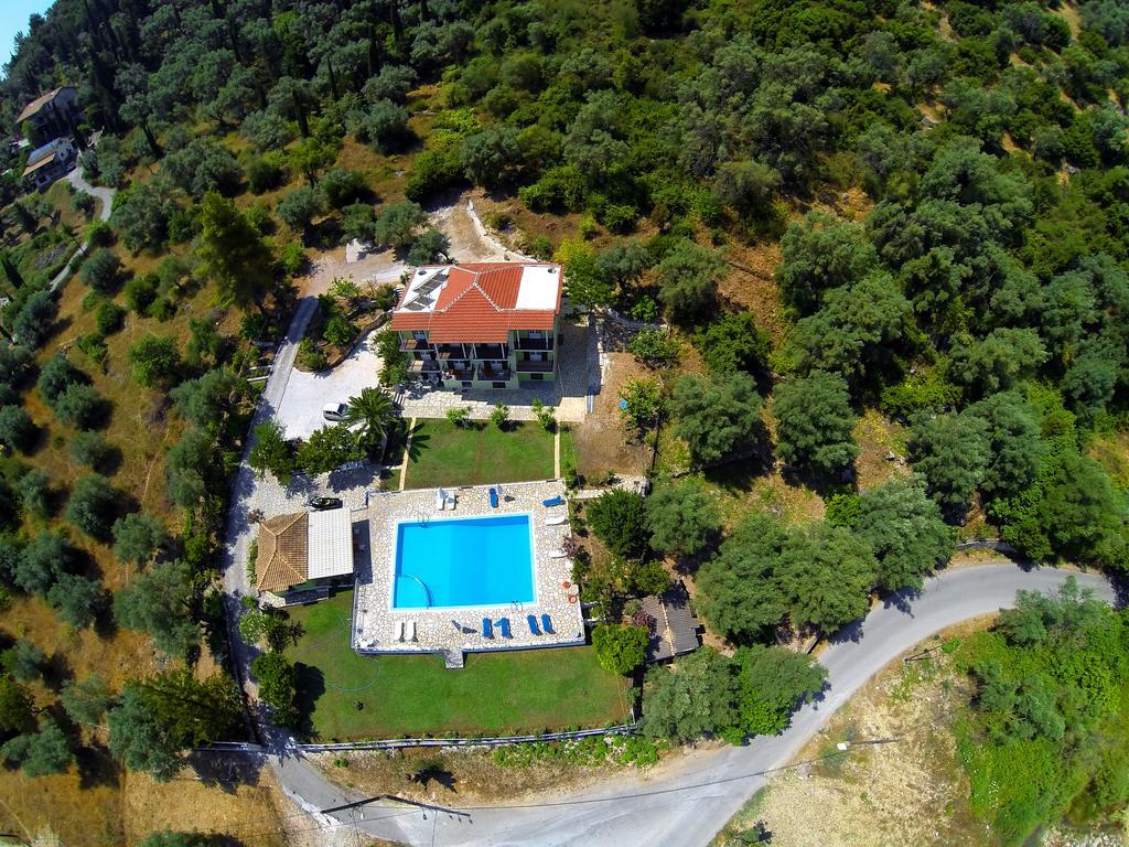 Vliho Bay & Apartment