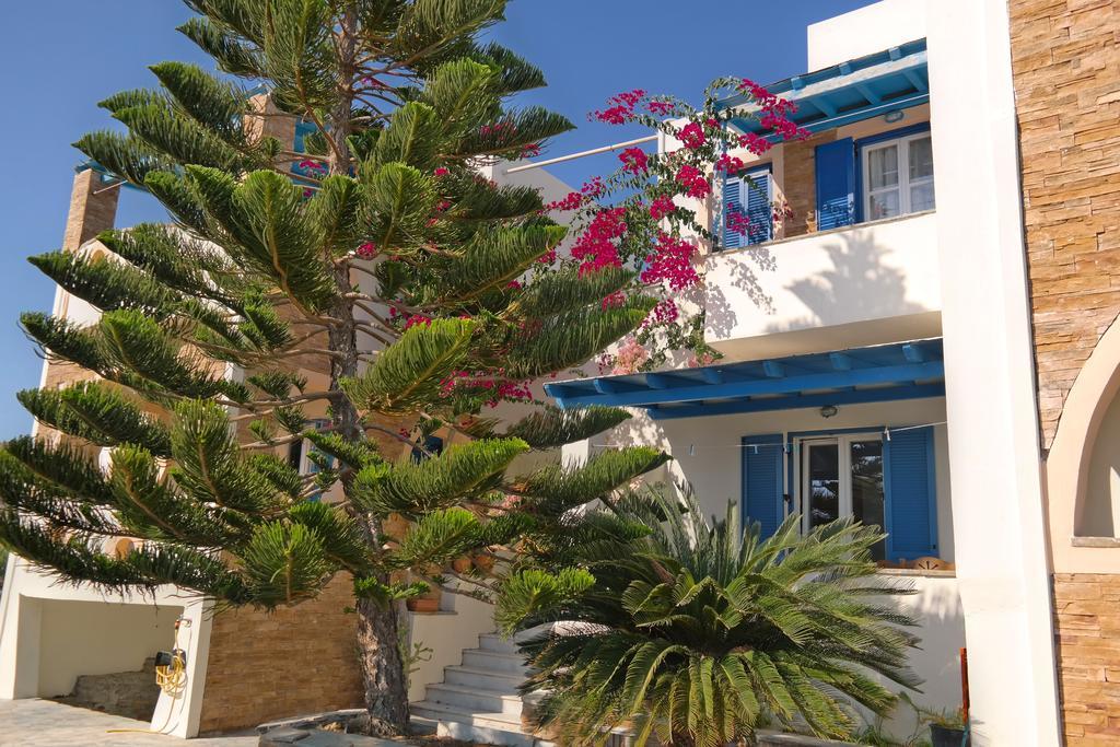 Manolis 2* Kastraki (Naxos)