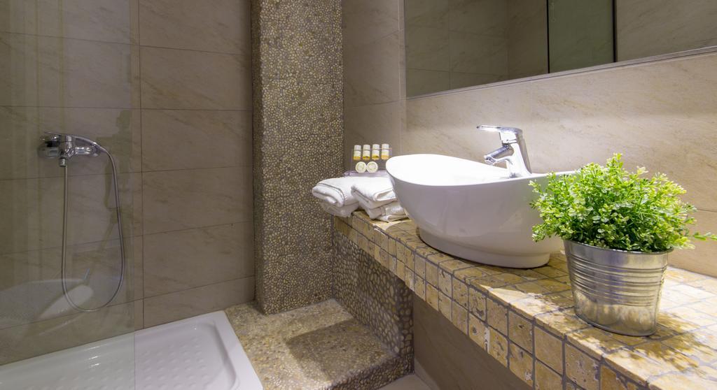 Hotel Galini 2*