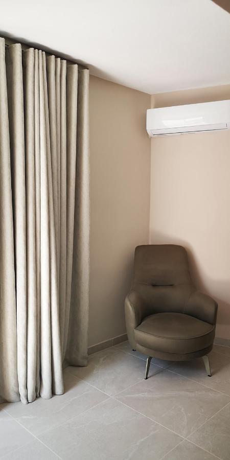 Aparthotel Lemonia *