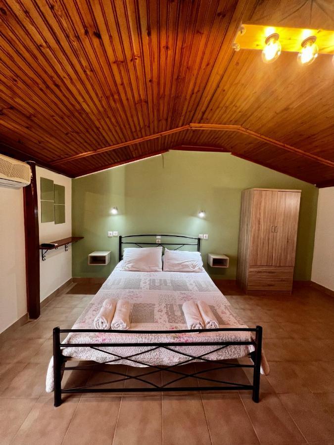 Aparthotel Ocean Front 77 Lourdata (Kefalonia)
