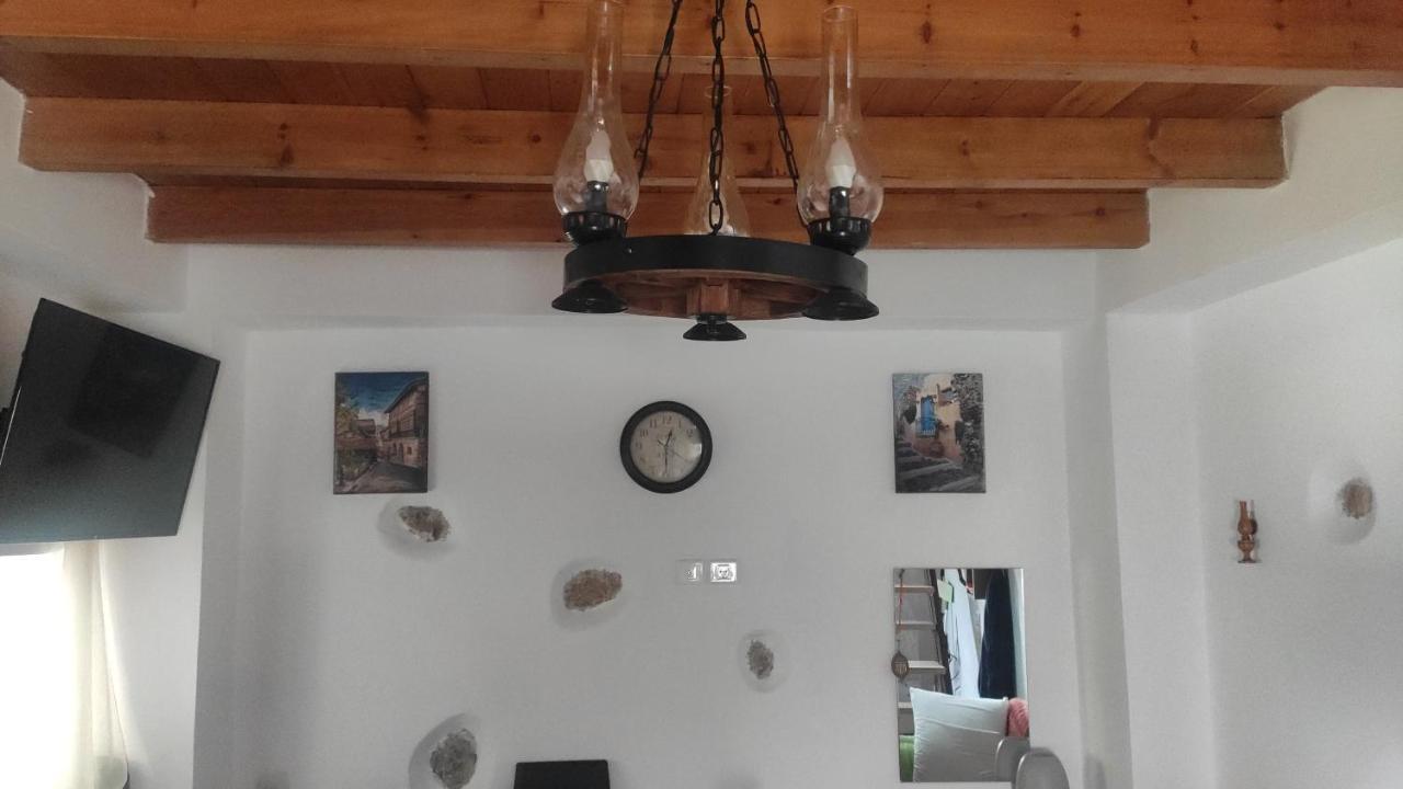 Apartment Tsitsinos Maisonette House *
