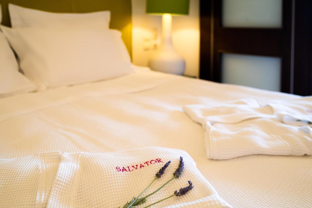 Aparthotel Salvator & 4*