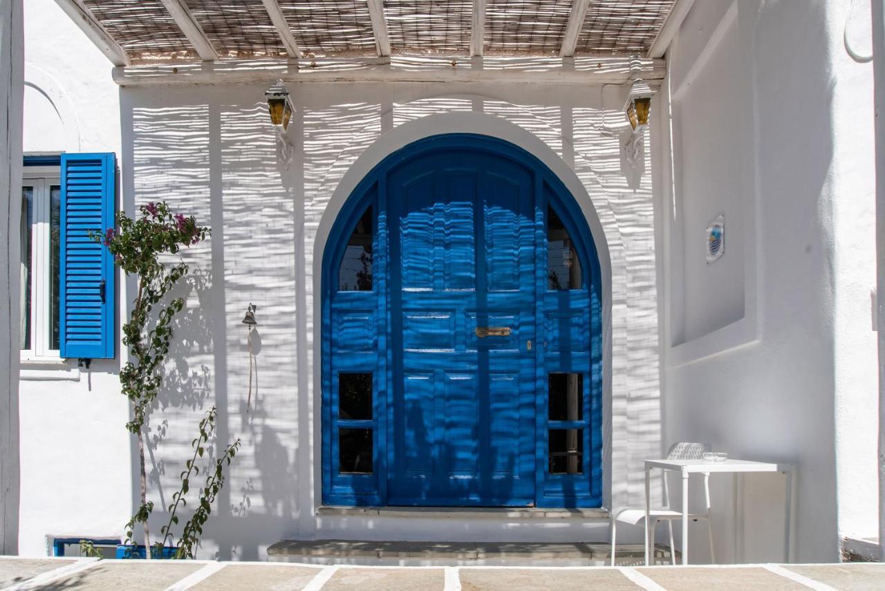 Livadia Seaside 13 Guest house *