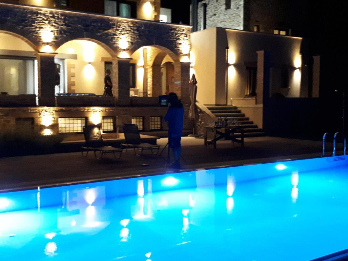 Villa / Sea View And Pool Nearby Athens *