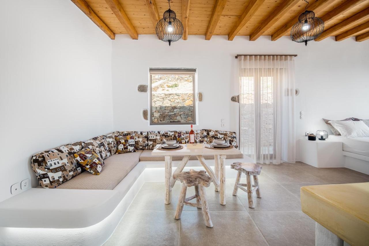 Petrias Pool House Serifos Town