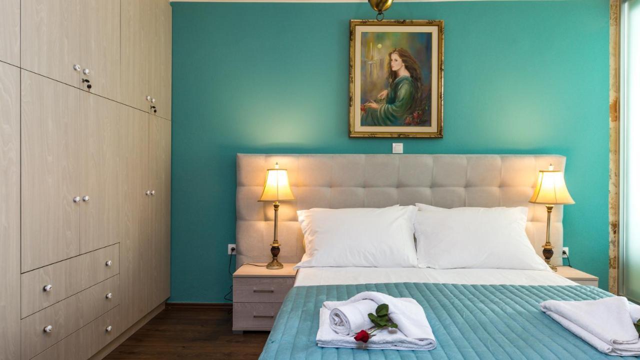 Penelope Apartment *