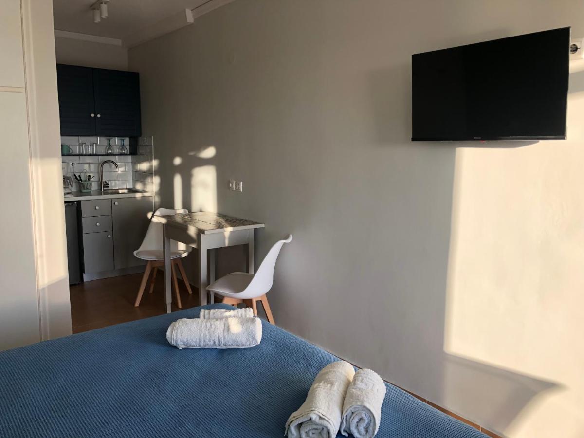 Despina And Apartment