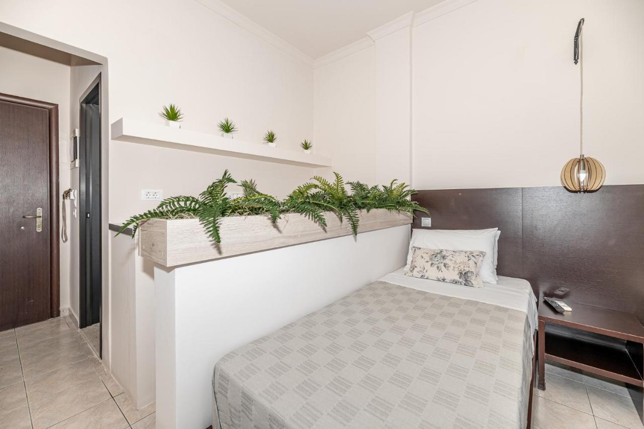 Apartment Mouria & Laganas
