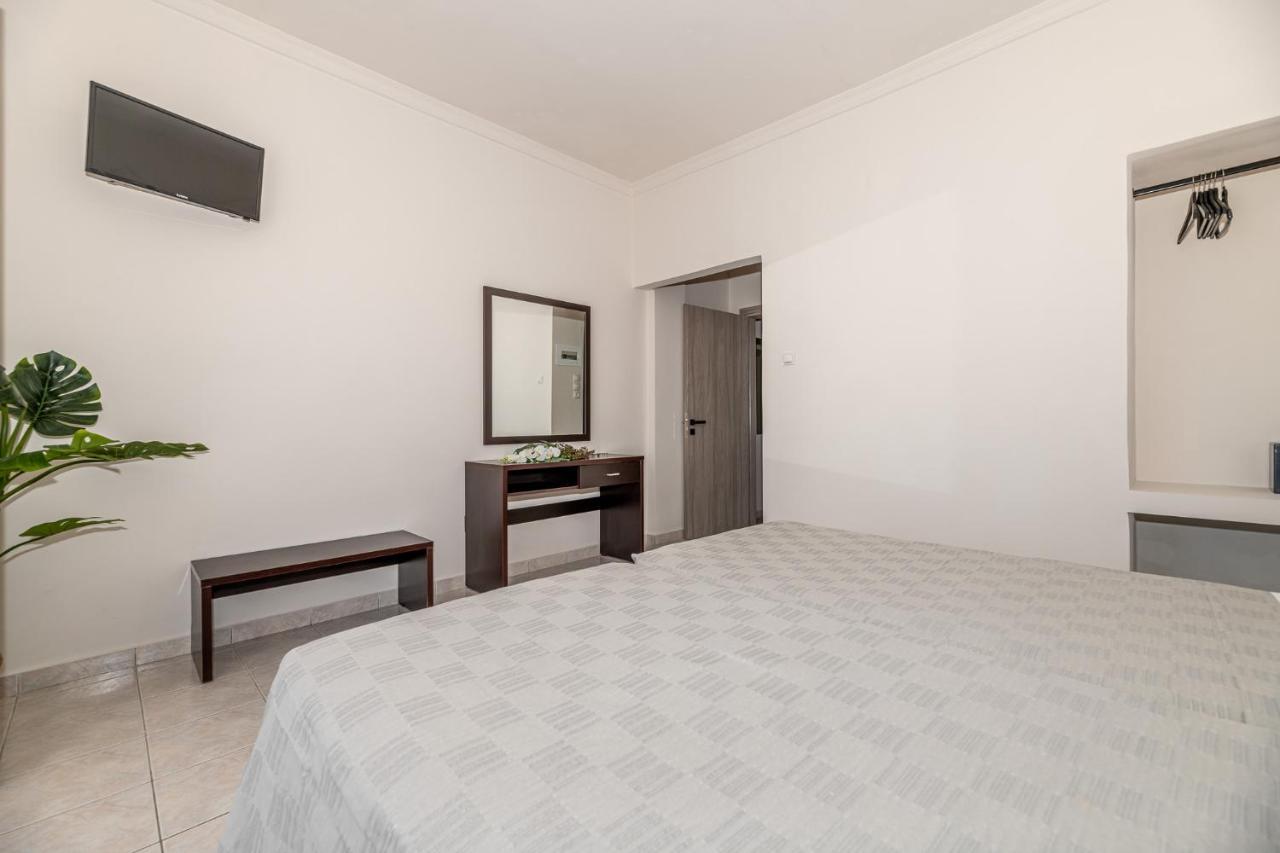 Mouria & Apartment Laganas