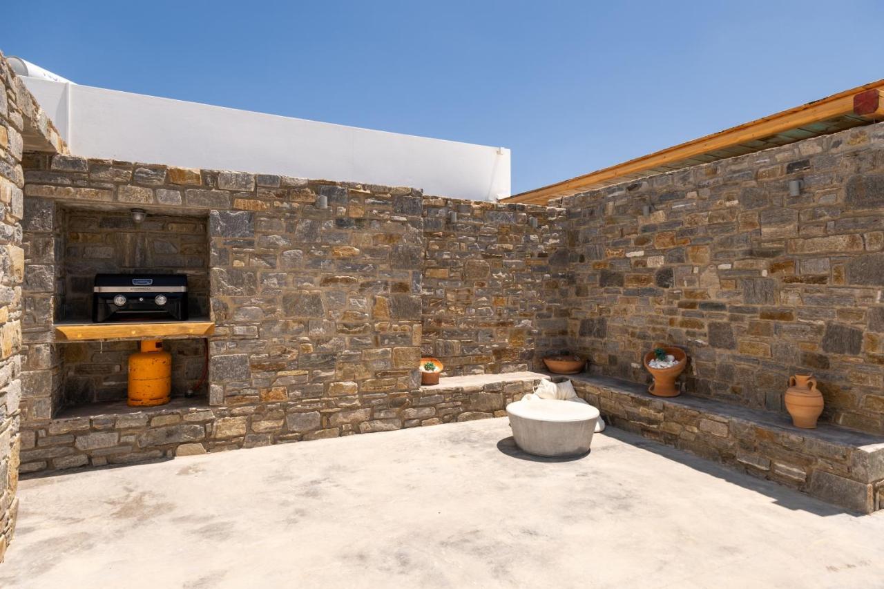 Cycladic Breeze Villa *