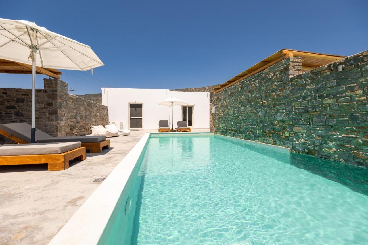 Cycladic Breeze *