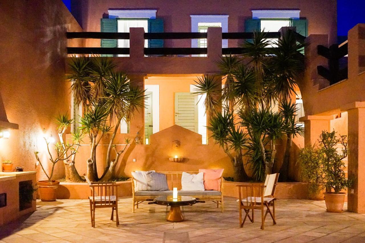 Villa Exquisite Beachfront Mansion Ermoupoli