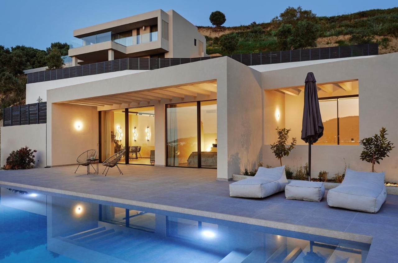 Althea Lavish Estate - & *