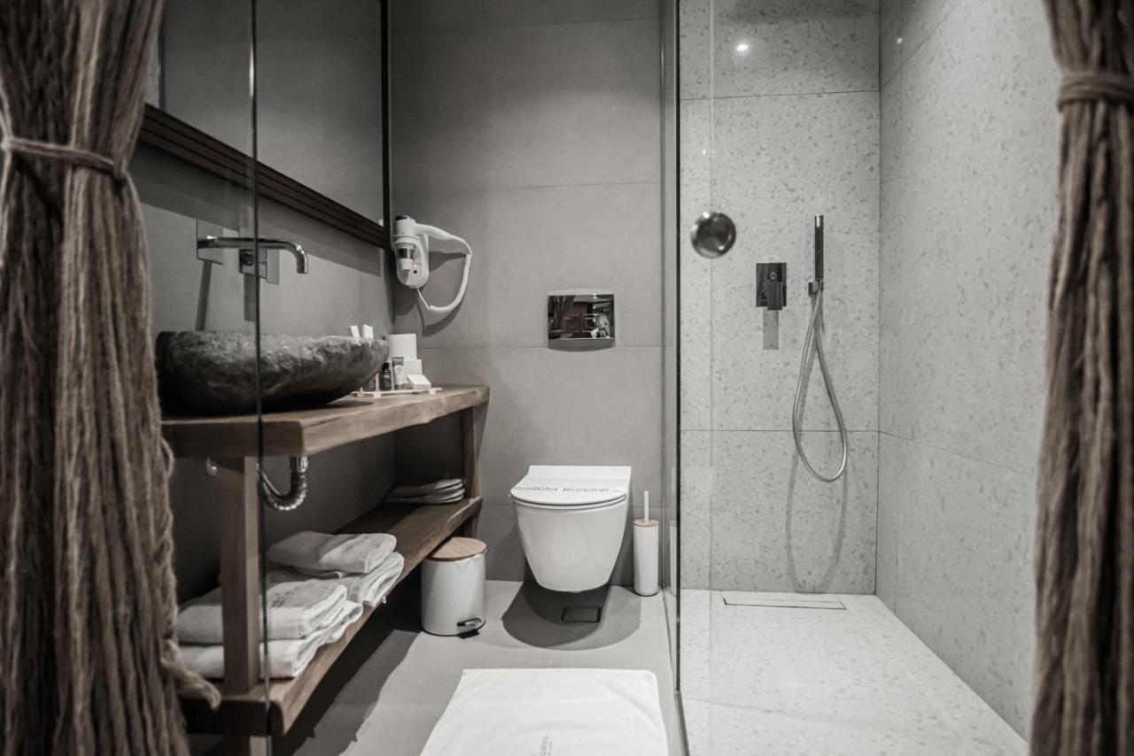 King's & Queen's - With Private Pool Aparthotel *