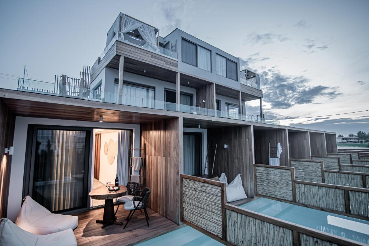King's & Queen's - With Private Pool Aparthotel *