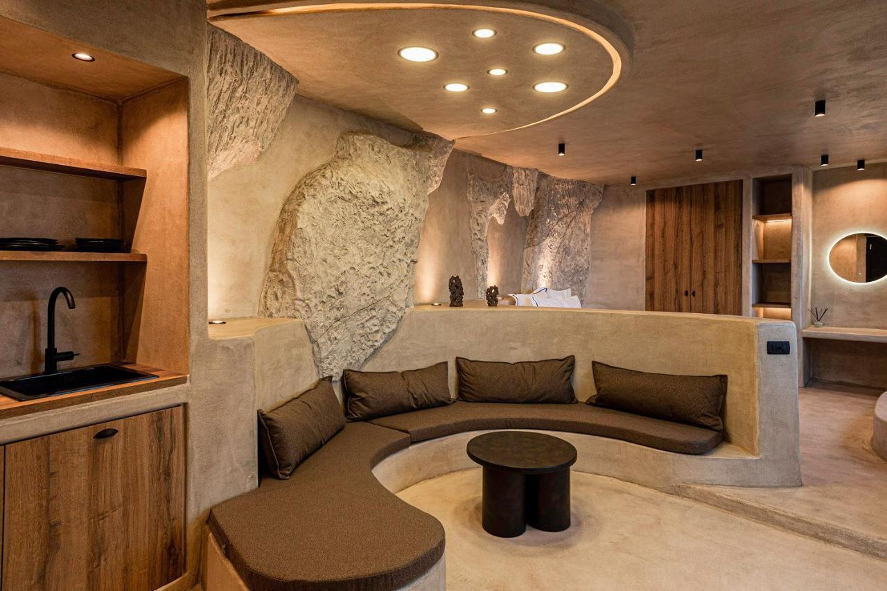 Senses Luxury Fira (Santorini)