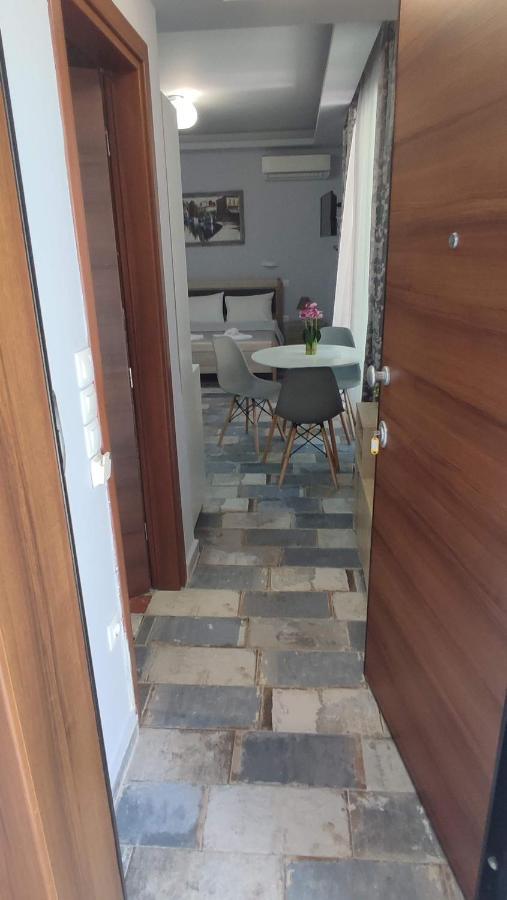 Apartment Dany House 1 *