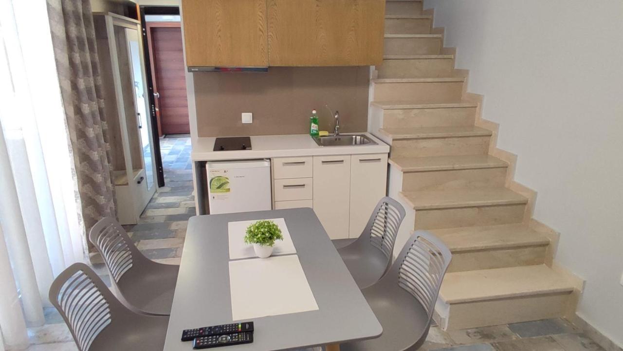 Dany House 1 *