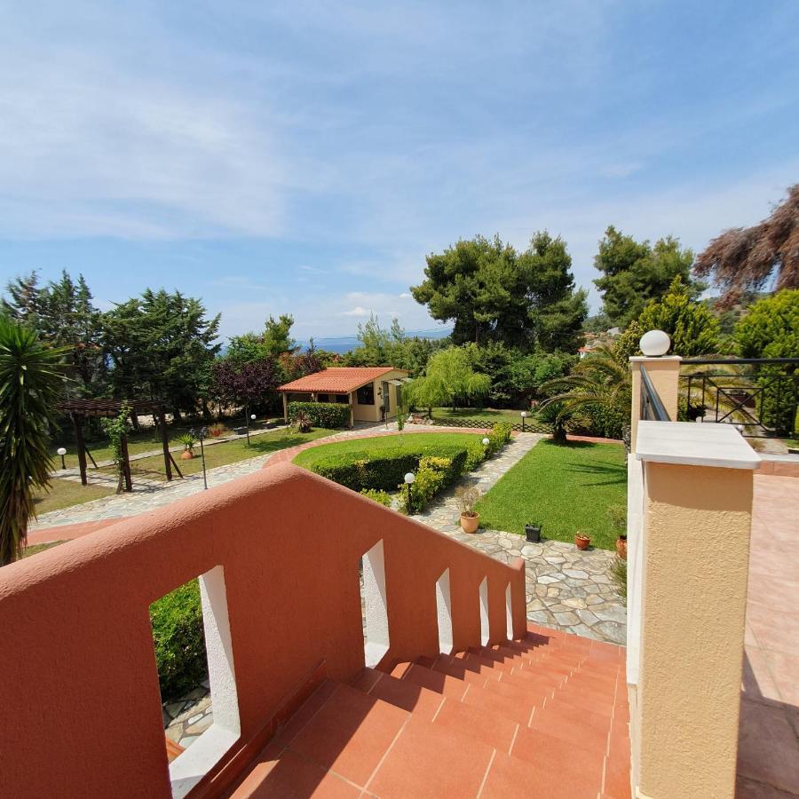Aparthotel Agrili Apartments & Rooms Elia Nikitis