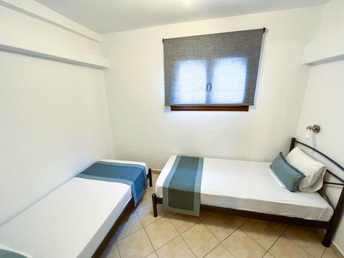 Alexandros Aparthotel