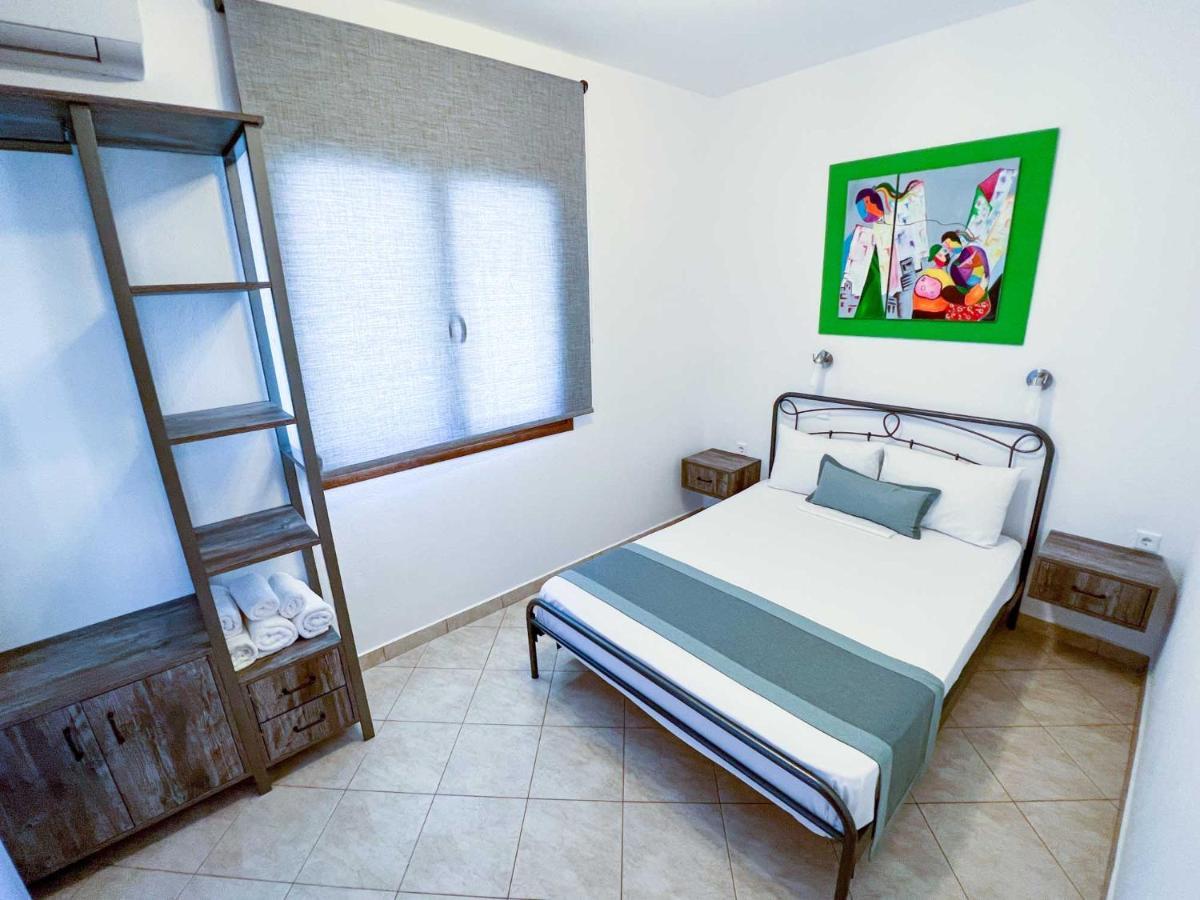 Aparthotel Alexandros 3*