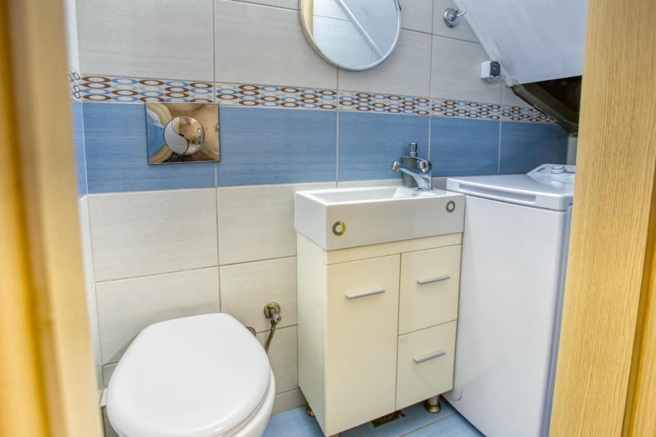 Aelia Apartment, New Port Mantouki