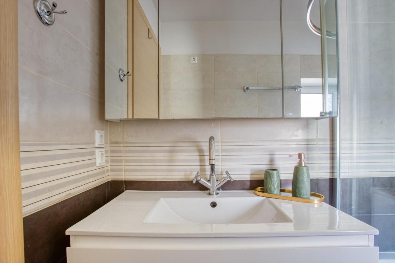 Aelia Apartment, New Port *