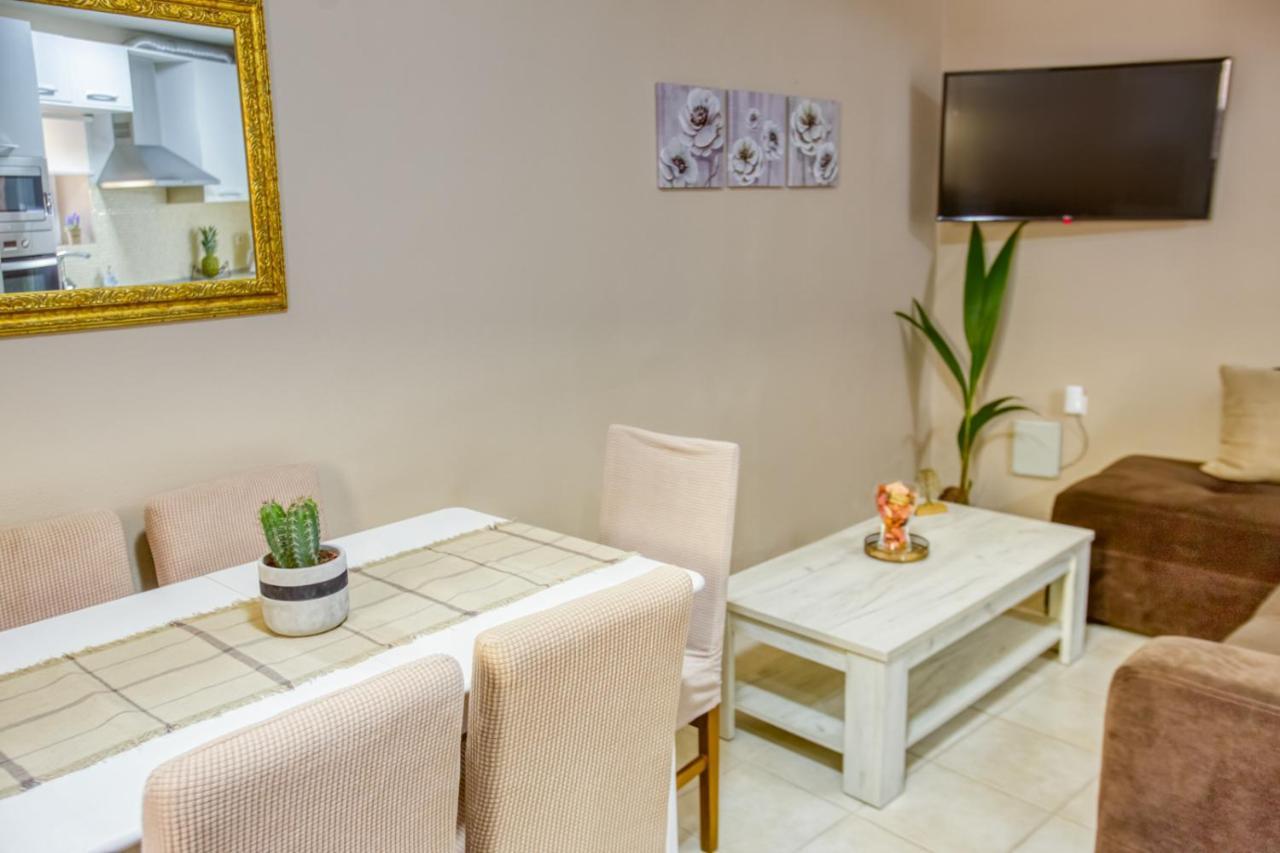 Aelia Apartment, New Port