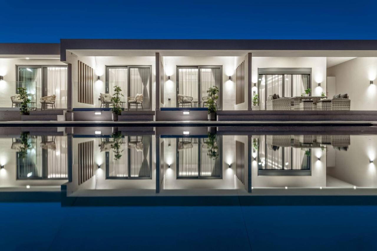 Roselia - Luxury Escape With Magnificent Views, By Zantewize Villa Laganas