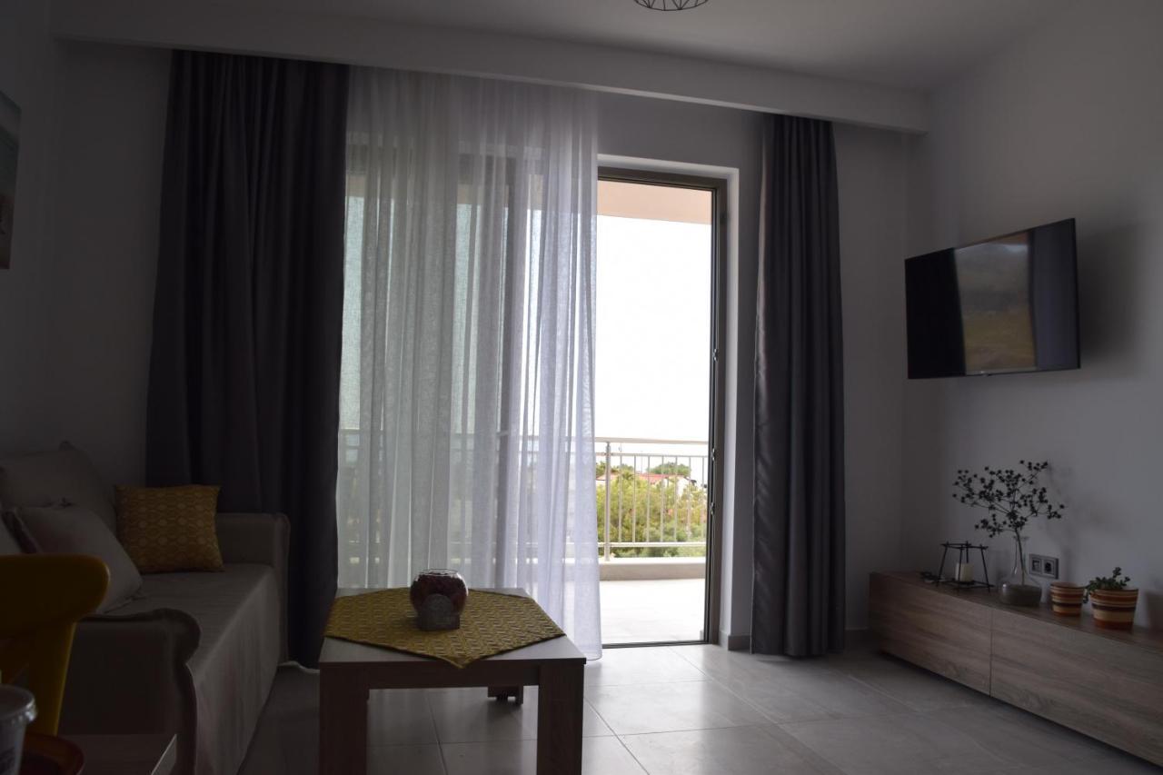 Anemoni Apartment
