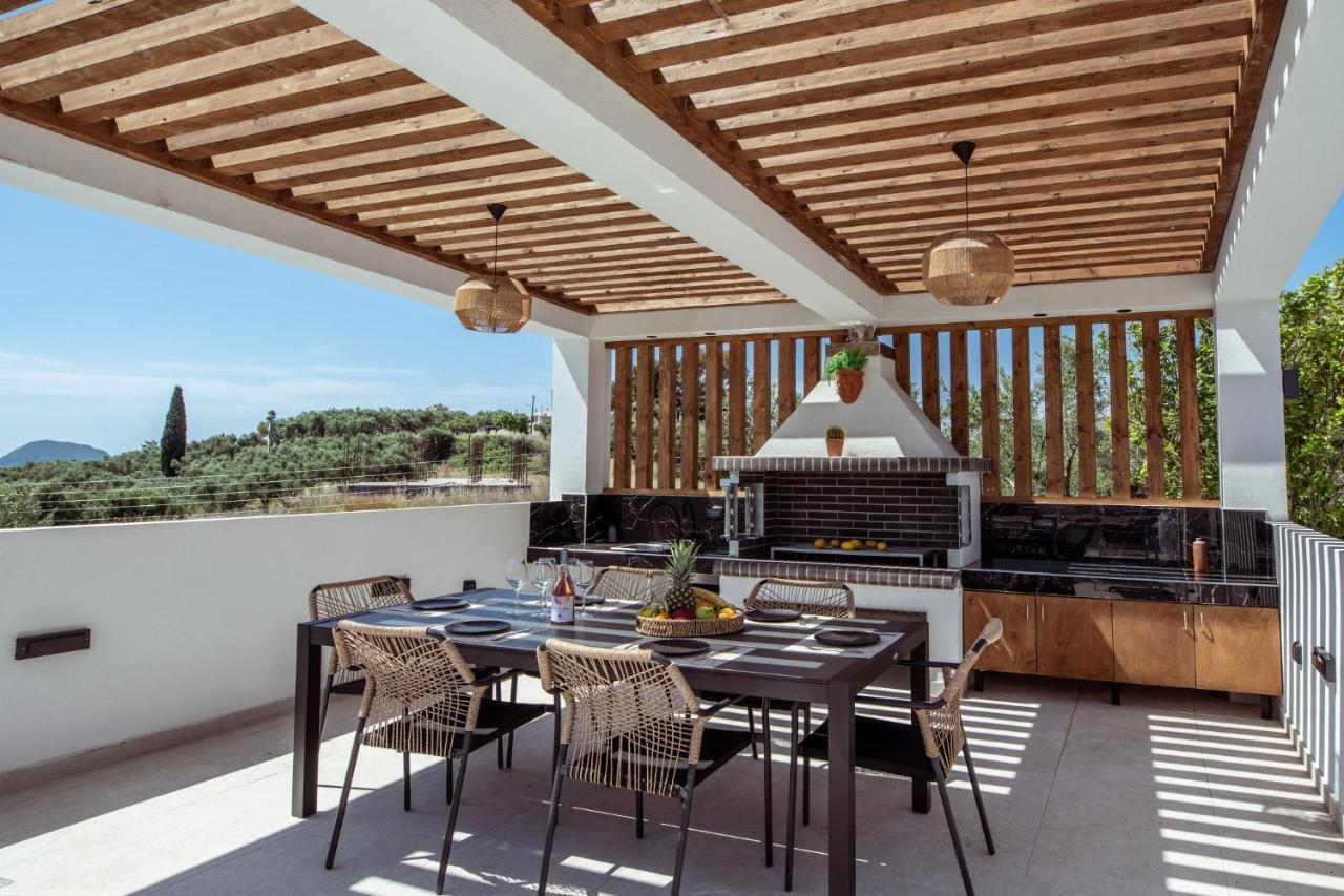 Roselia - Luxury Escape With Magnificent Views, By Zantewize * Laganas