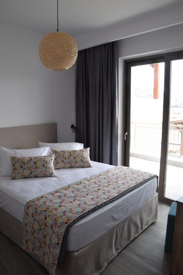 Anemoni Apartment