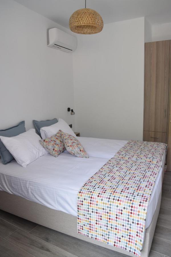 Anemoni Apartment *