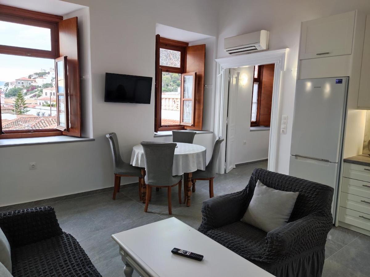 Achilleas 3* Hydra (Saronic Islands)