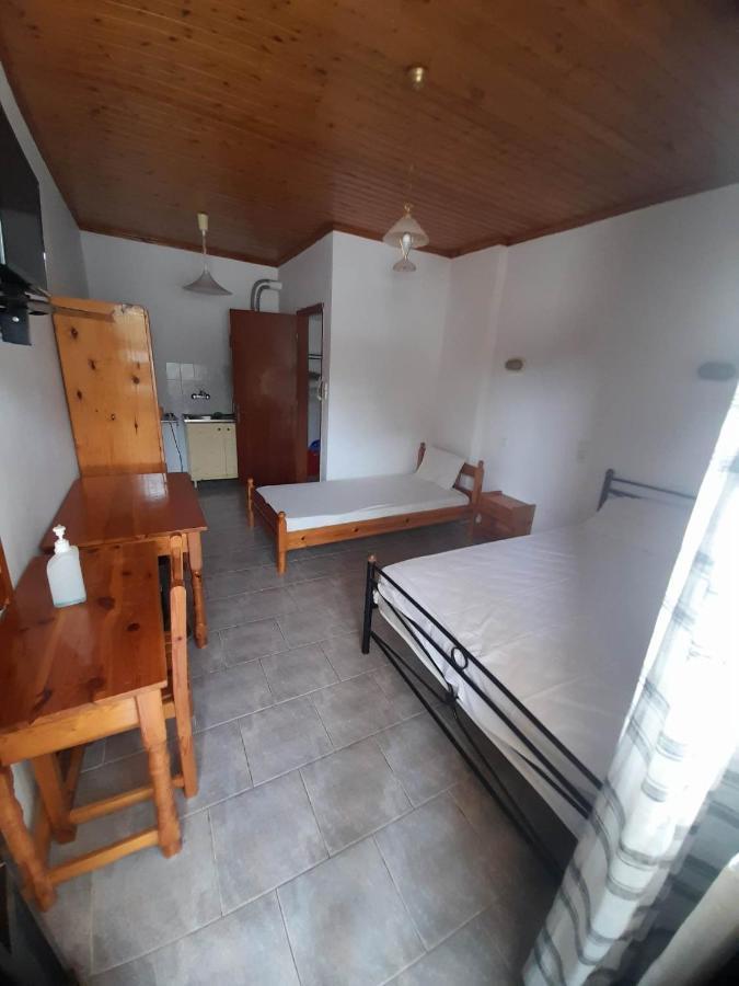 Christina Sunny * Loutsa (Preveza)