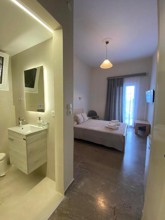Pavlos - Hotel 2*