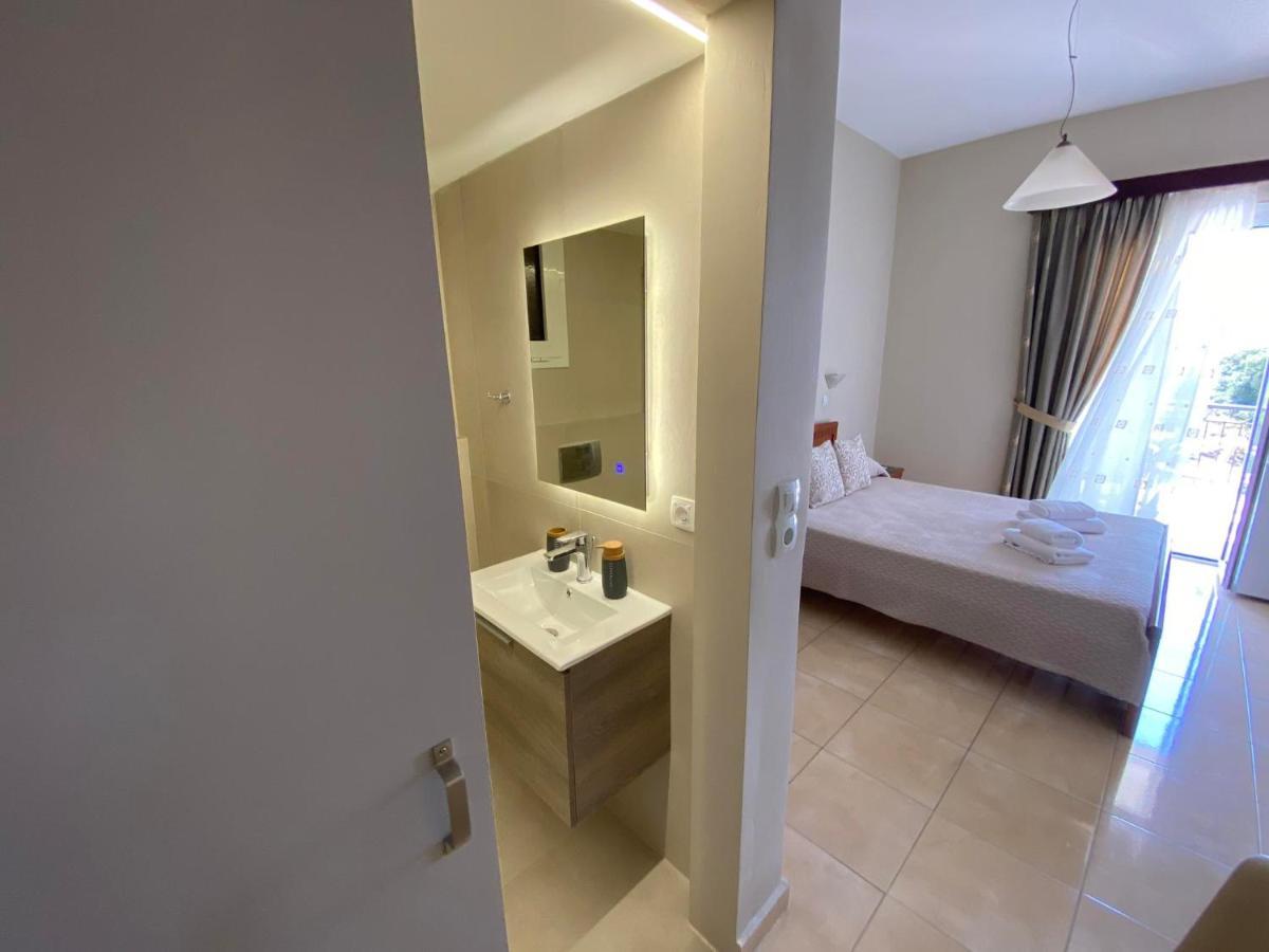 Pavlos - Hotel