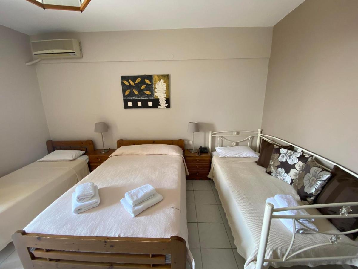 Pavlos -