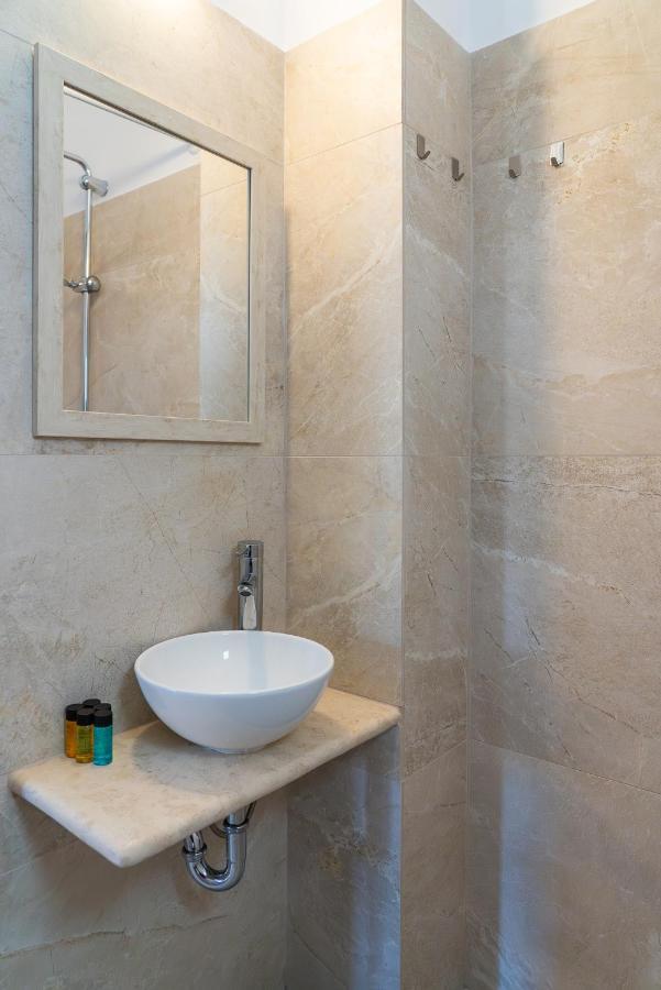 Eleftheria Studios Apartment *