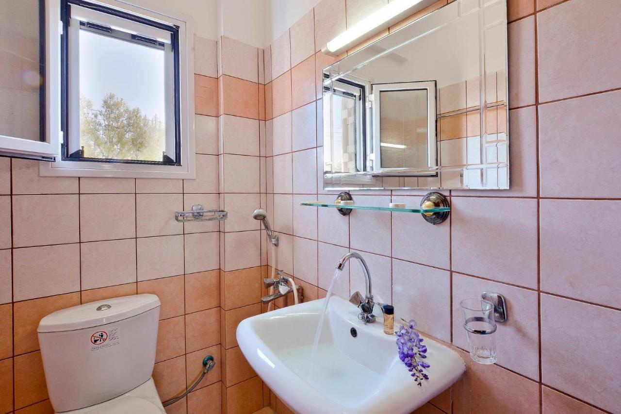 Giokos Apartment