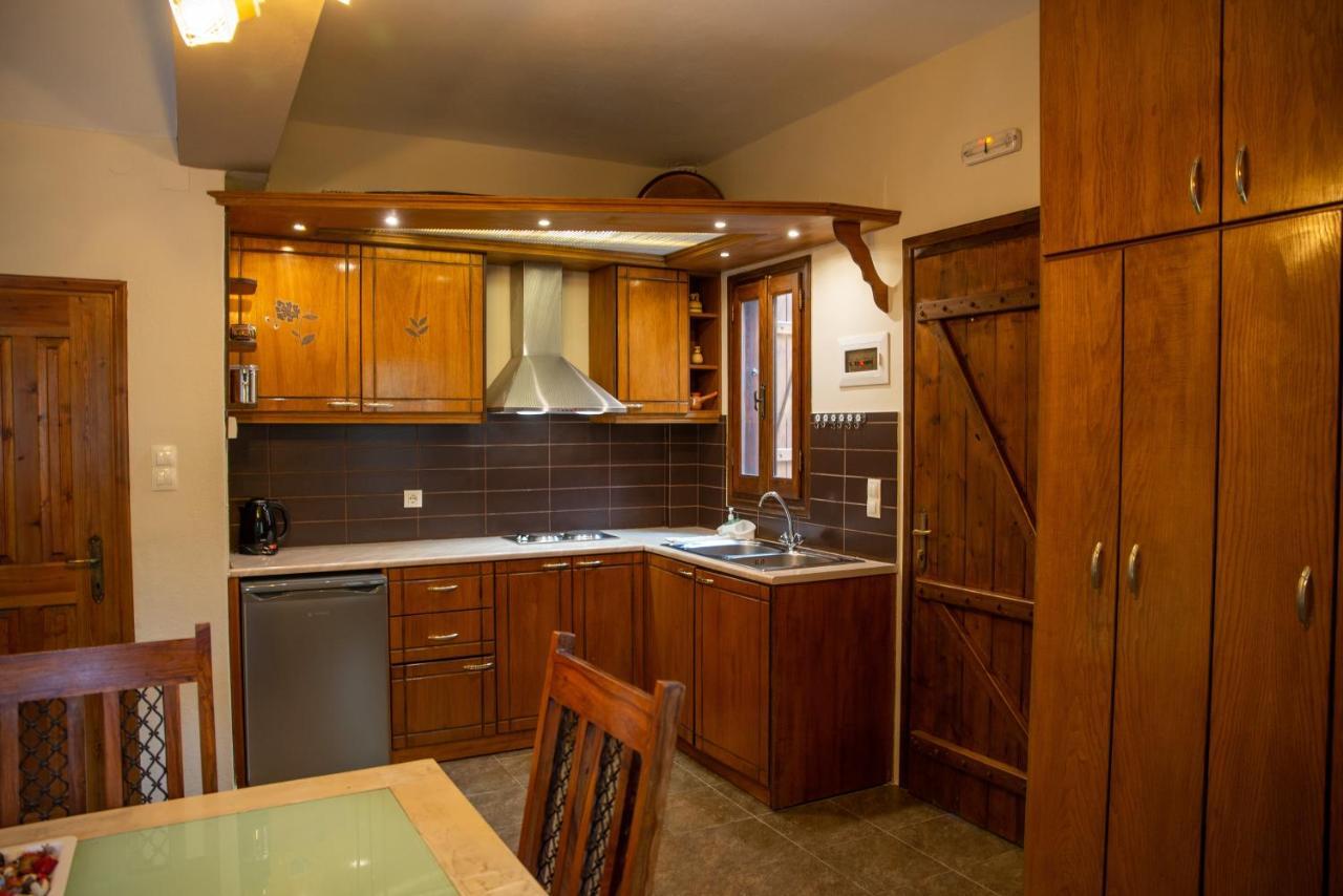 Symmetron Aparthotel 3*
